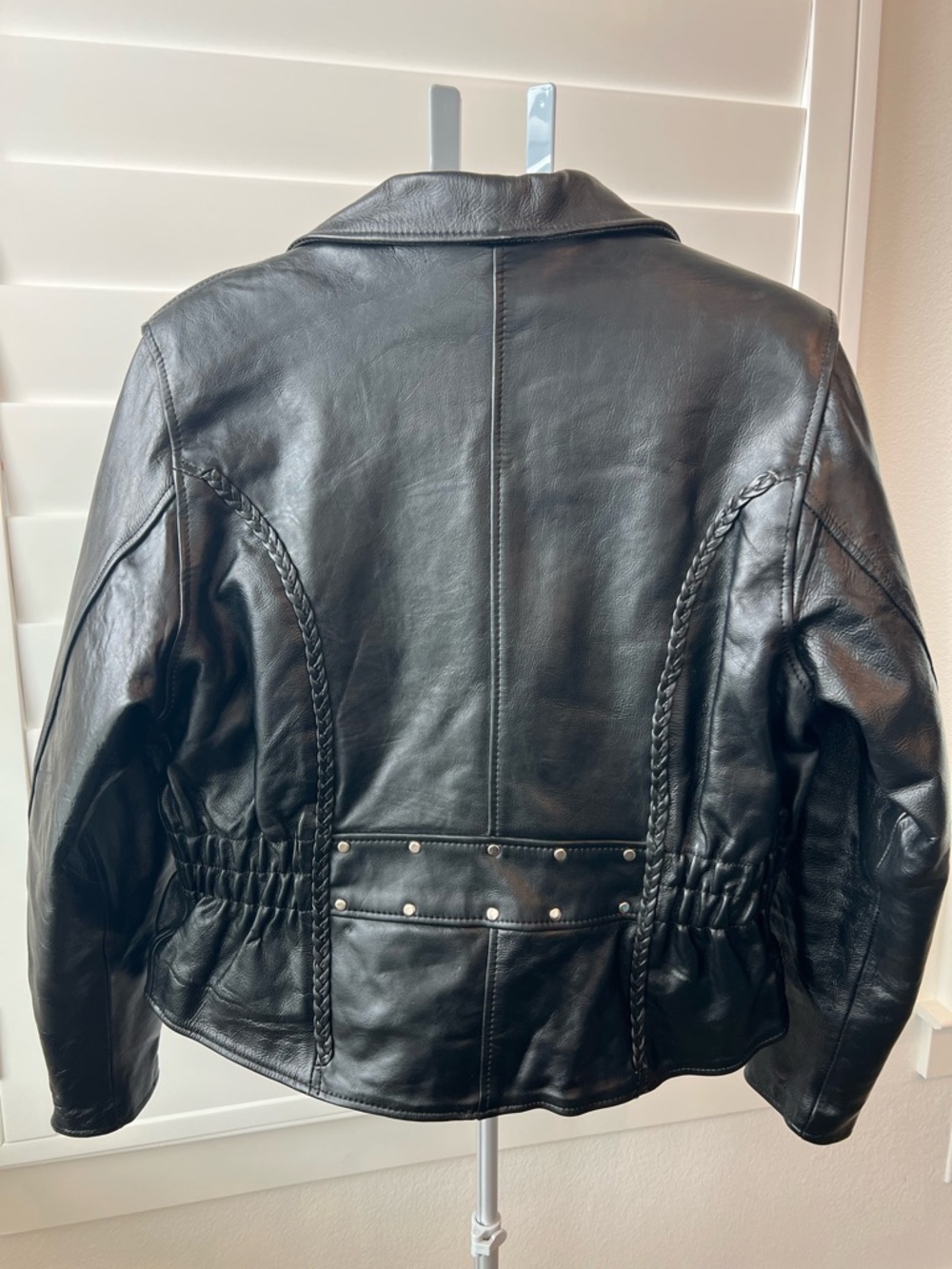 Womens Black Leather Motorcycle Jacket - Picture 2 of 10